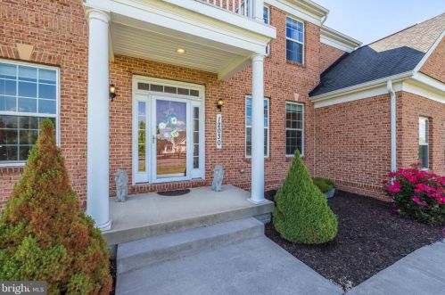 12030 George Farm Dr, Lovettsville, VA 20180-2795