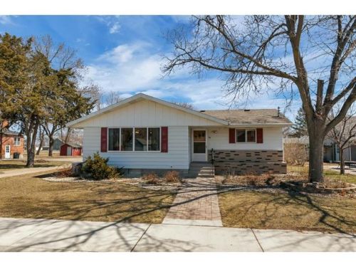 34 Ivy Ave, Richmond, MN 56368-4506