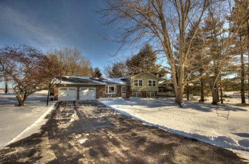 5467 Mill Pond Rd, Hillcrest, IL 61068-9138