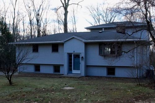 17 Deer Run, East Hampton, CT 06447-1128