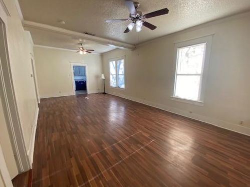 6817 Routt St, Fort Worth TX  76112-7132 exterior
