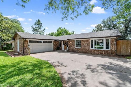 4012 Sunnydale Dr, Fort Worth, TX 76116-7654