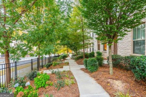 243 Franklin Rd, Atlanta GA  30342-2607 exterior