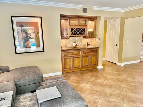 5325 Seneca Pl, Simi Valley CA 93063-2053 exterior