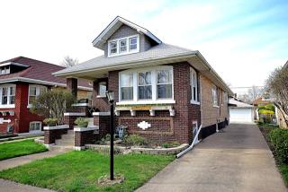 6841 30th St, Forest View, IL 60402-3013