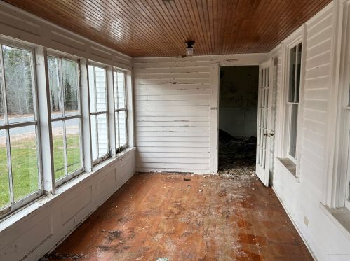 83 Taunton Dr, Sullivan, ME 04664-3008