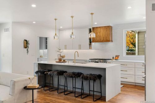 462 Pennsylvania St, Denver CO  80203-3614 exterior
