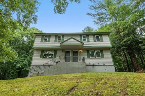 34 Windham Rd, Derry, NH 03038-4277