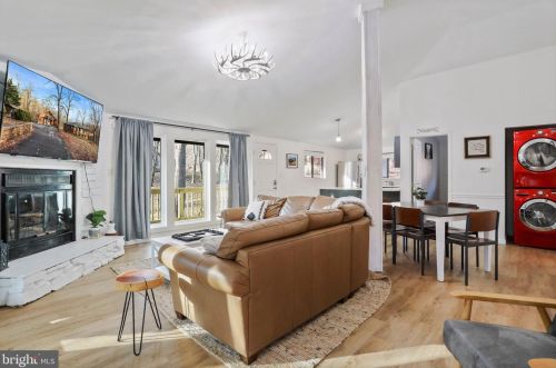 4 Pileated Woodpecker Ln, Hedgesville WV  25427-6232 exterior