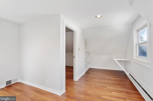 13 Dorann Ave, Princeton NJ  08540-3906 exterior