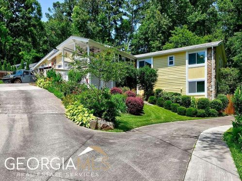4310 Wood Creek Dr, Marietta, GA 30062-1048