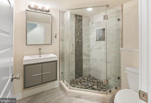 1315 20 St, Philadelphia PA 19146-4303 exterior