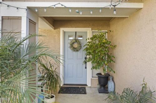 3072 Lamplighter St, Simi Valley CA  93065-5287 exterior