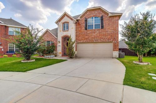 8605 Running River Ct, Fort Worth, TX 76131-3383