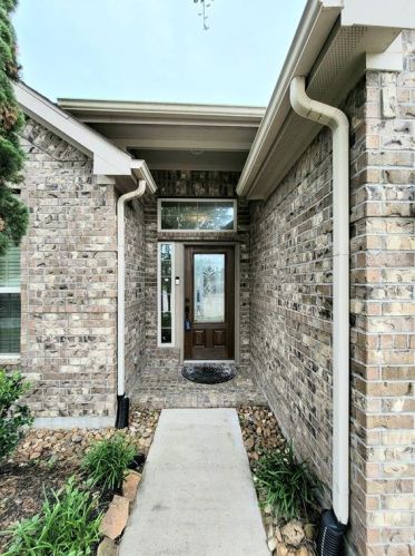 7506 Amber Village Cir, Richmond TX  77407-4112 exterior