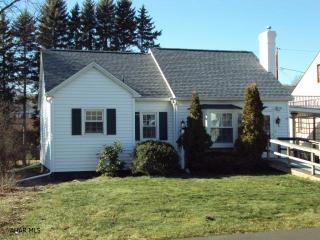 310 Shelley Ave, Altoona, PA 16602-3243