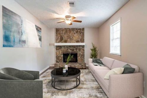 107 Parkview Dr, Stockbridge, GA 30281-1112
