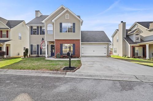202 Turtle Pointe Dr, Carrollton, GA 30116-1820
