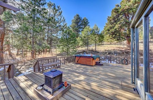 5615 Hatch Dr, Lakewood CO 80439 exterior