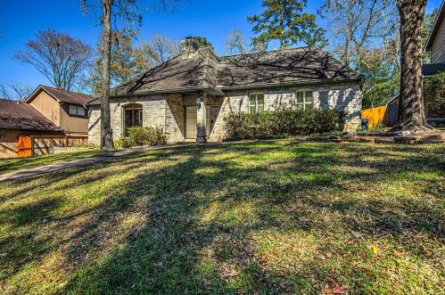 112 Broken Bough Ln, Conroe, TX 77304-1702