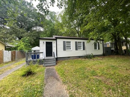 5041 Sargent St, Forest Park, GA 30297-2377