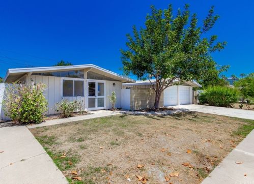 1129 Vermont Ave, Anaheim CA  92802-1825 exterior