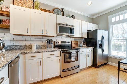 2112 Alpine Pl, Cincinnati OH  45211-3528 exterior