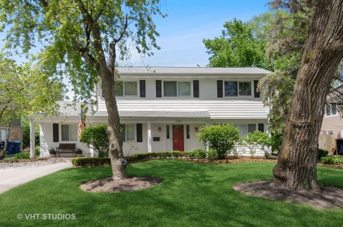 1334 Dartmouth Ln, Bannockburn, IL 60015-4066