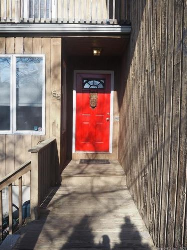 56 Crabtree Ln, Milford, CT 06460-5358
