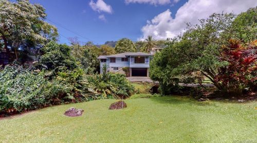 3680 Alani Dr, Honolulu HI  96822-1404 exterior