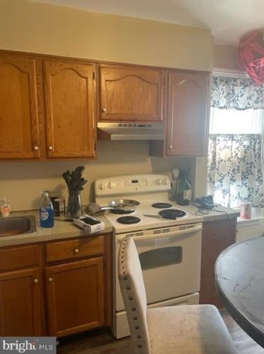 27 Kent St, Trenton NJ 08611-1018 exterior