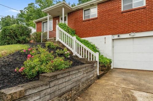 102 Palomino Dr, Noblestown, PA 15071-9314
