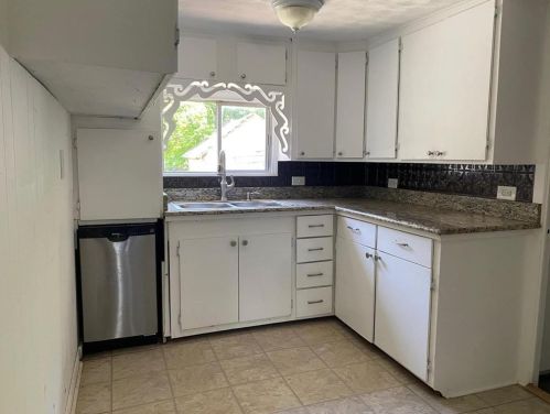 104 Locust St, Whitewright TX 75491-2336 exterior