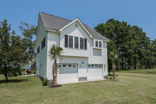 621 Becton Rd, Havelock, NC 28532-8682