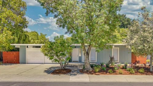 2003 Edgewood Dr, Palo Alto, CA 94303-3108