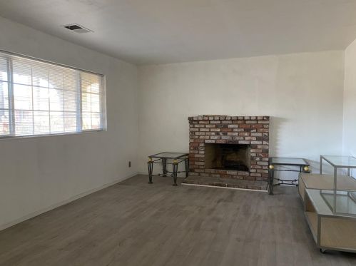 1542 Meadow Glen Ct, San Jose, CA 95121-1833