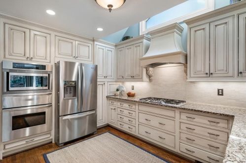 240 Huntington Rd, Atlanta GA  30309-1506 exterior
