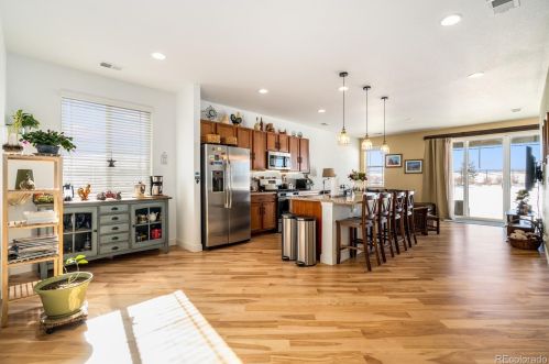 273 Kewaunee Way, Aurora CO 80016-4327 exterior