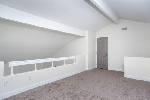 4670 Cordoba Way, Oceanside CA  92056-5104 exterior