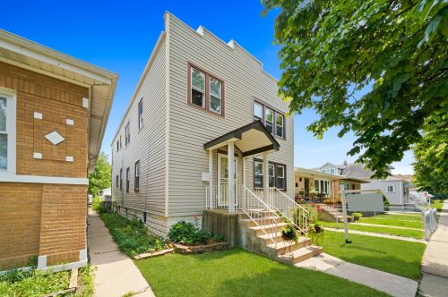3733 Nora Ave, Chicago, IL 60634-2318