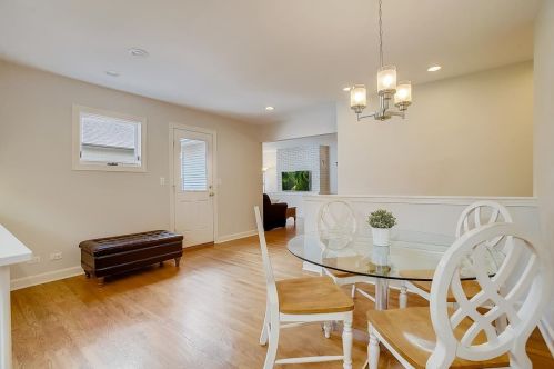 1550 Hawthorne Pl, Bannockburn IL  60015-2008 exterior