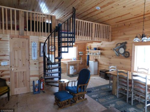 46458 Sunflower Rd, Shotley, MN 56650