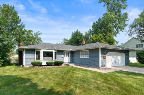 1225 River Dr, Hammond, IN 46321-1331