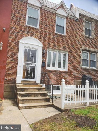 5151 C St, Philadelphia, PA 19120-3621