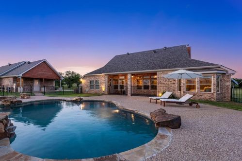 1575 Timbercreek Dr, Stephenville, TX 76401-7964