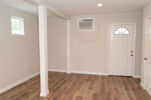 97 Anthony St, Austin, TX 78702-4577