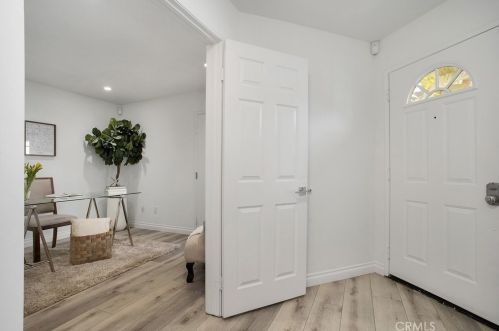1052 Dewcrest Dr, Anaheim CA  92808-2403 exterior