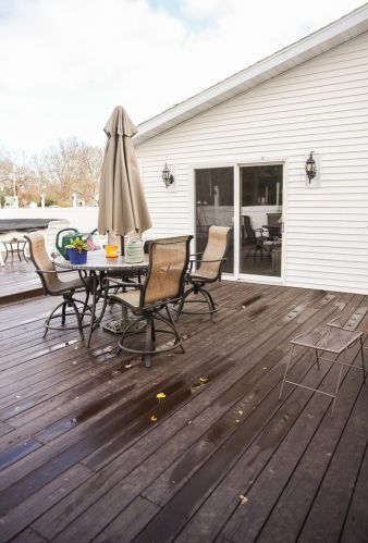 8342 Main St, Nelson IL  61021-9406 exterior