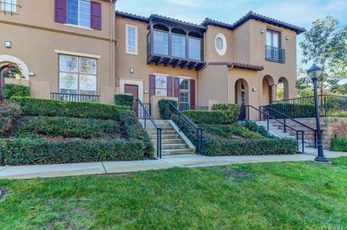 98 Chula Vis, Irvine, CA 92602-0951