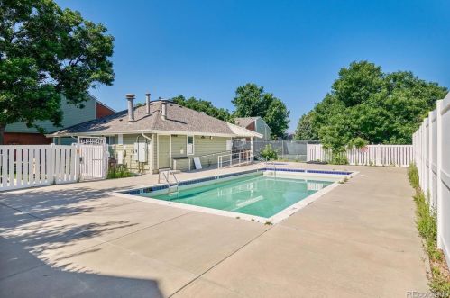 7476 Arkansas Ave, Denver CO  80231-2562 exterior